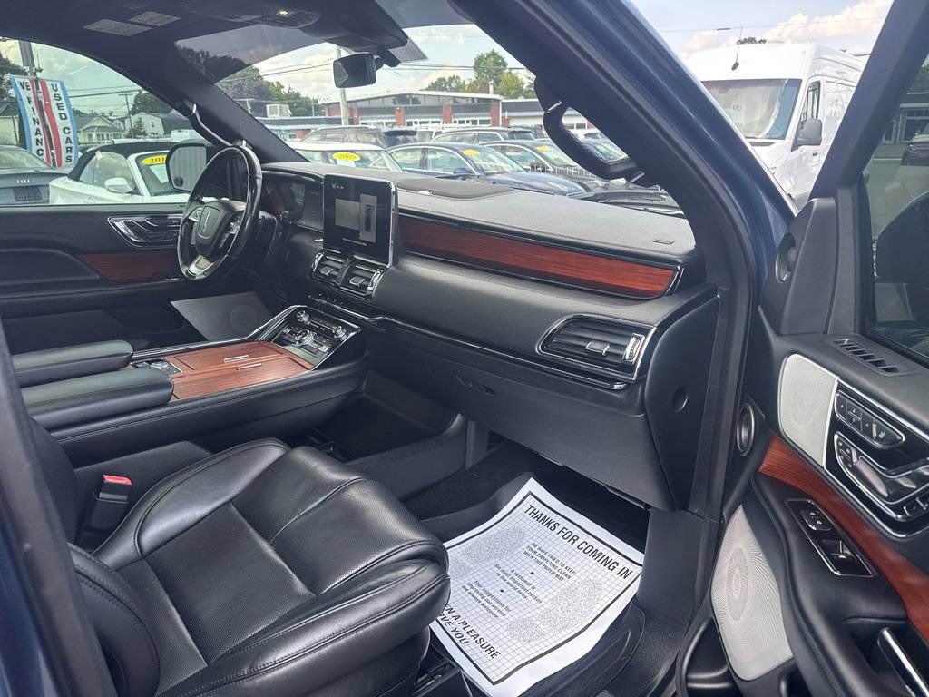 Used 2018 Lincoln Navigator Reserve w/ Technology Package AWD/4WD image 33