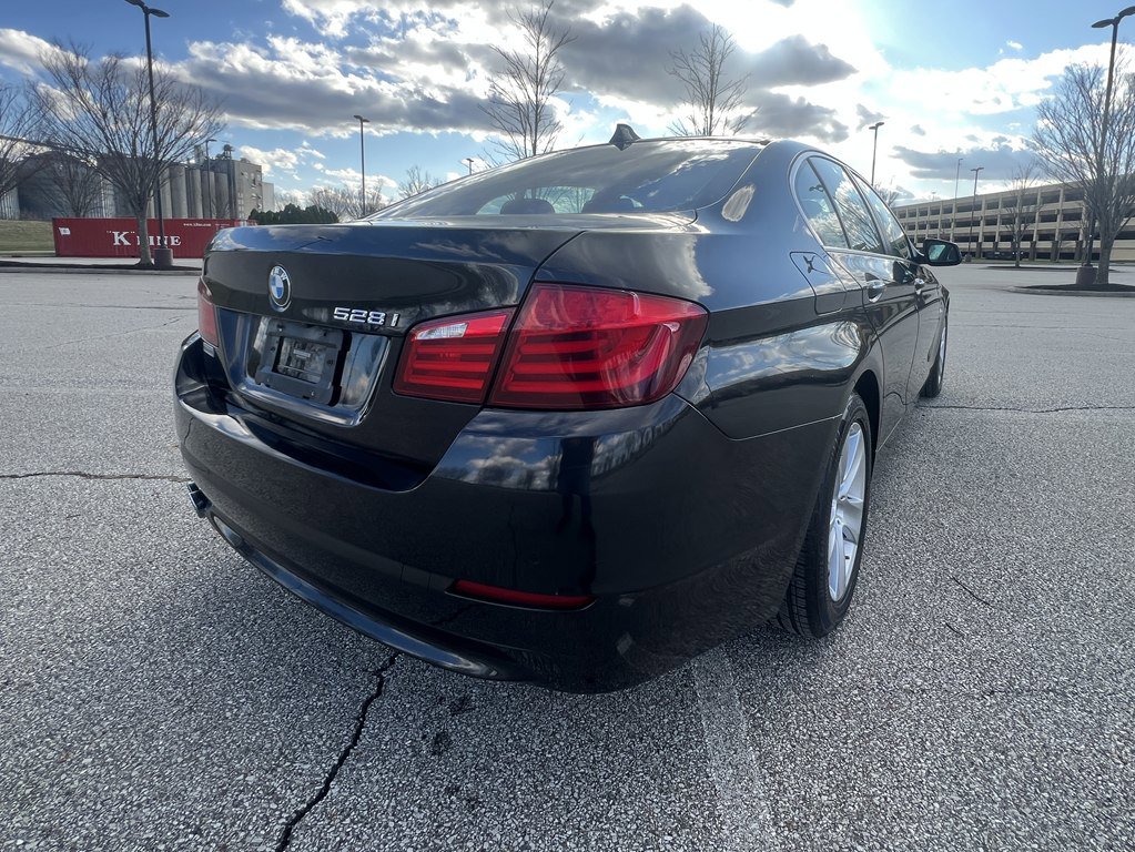 Used 2012 BMW 528i xDrive Sedan image 5