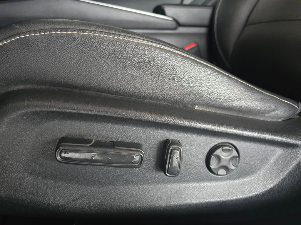 Used 2019 Honda Accord Sport image 10