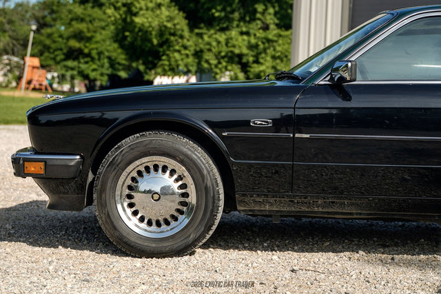 Used 1988 Jaguar XJ6 RWD image 2
