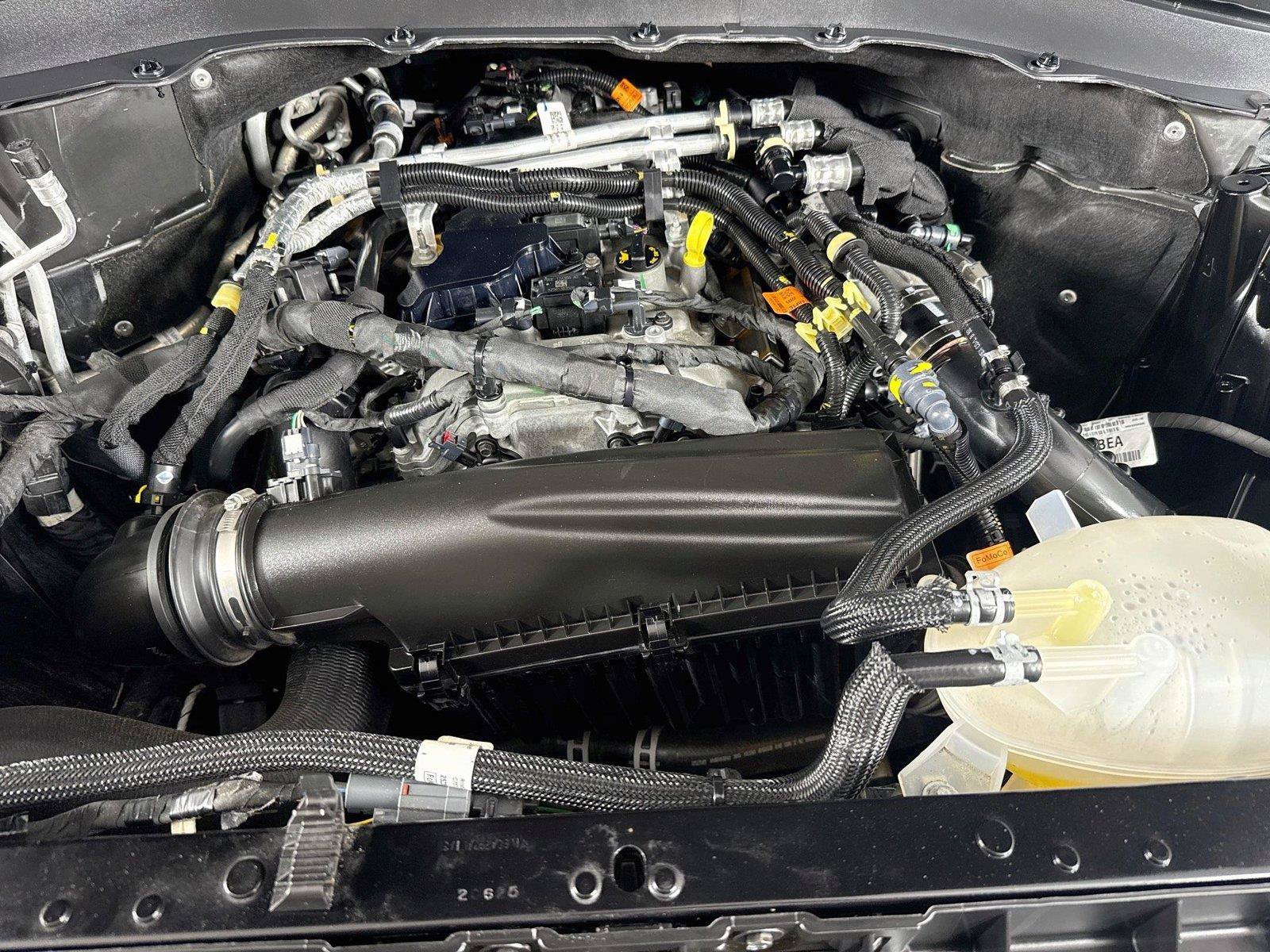 Used 2025 Ford Explorer Active RWD image 34
