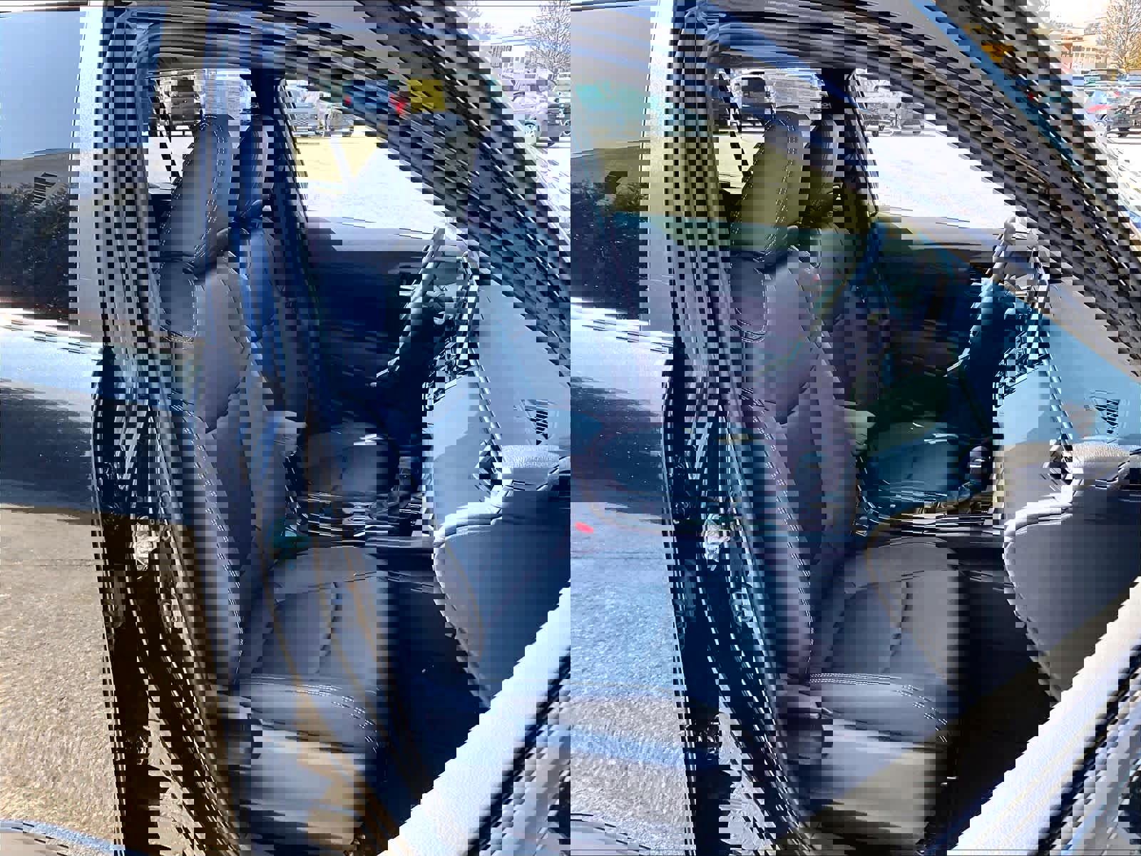 Used 2024 Toyota Corolla Cross XLE w/ Convenience Package image 11