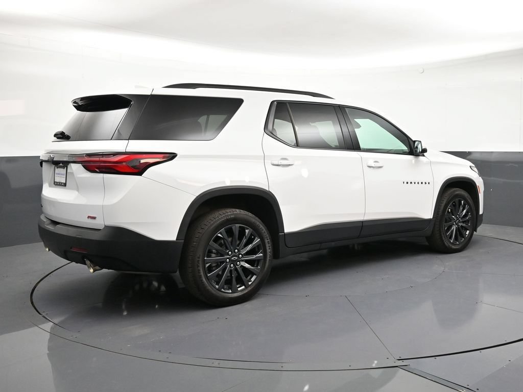 Certified 2023 Chevrolet Traverse RS w/ LPO, Floor Liner Package AWD/4WD image 5