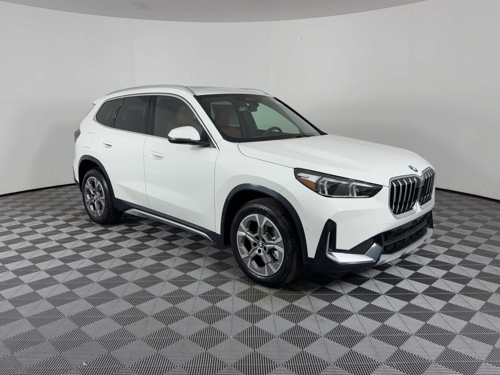 New 2027 BMW X1 xDrive28i AWD/4WD image 1