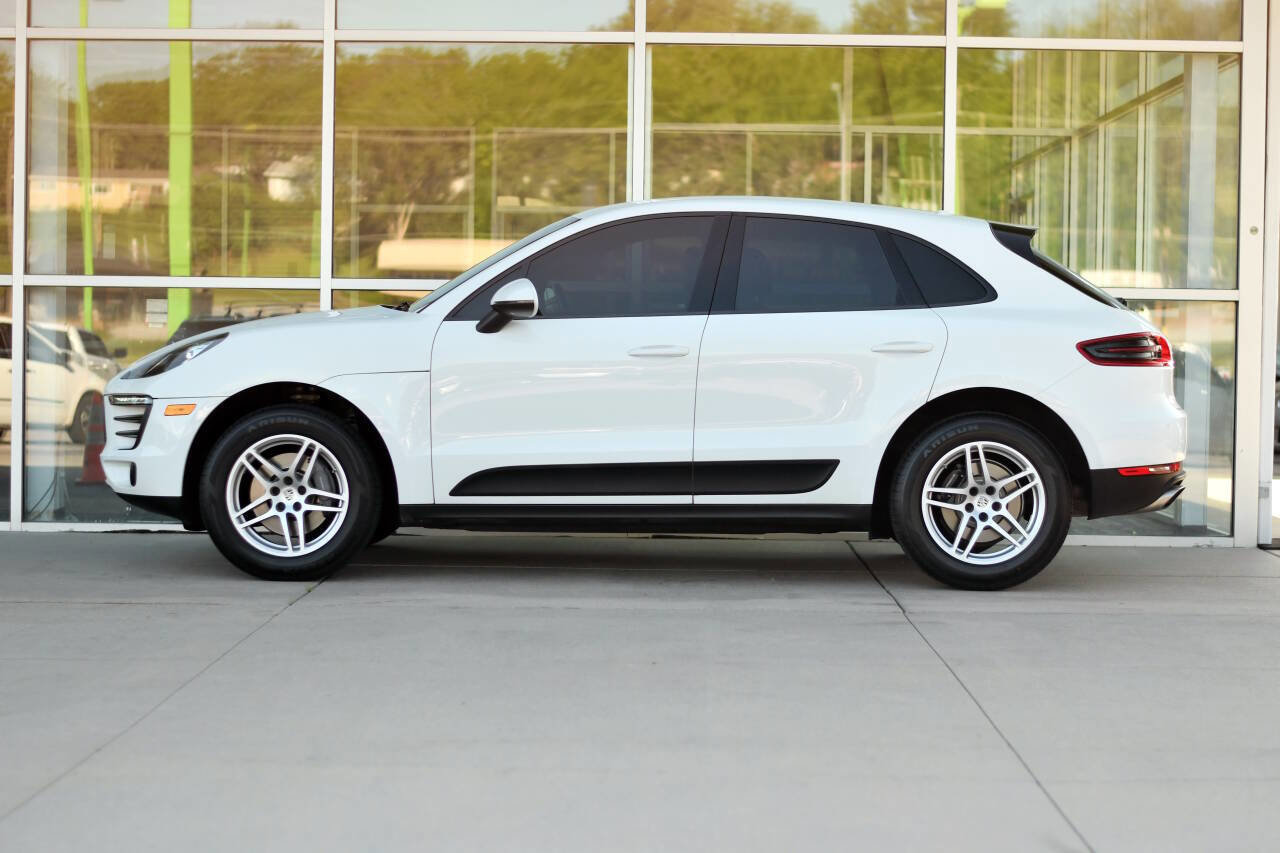 Used 2017 Porsche Macan AWD/4WD image 6