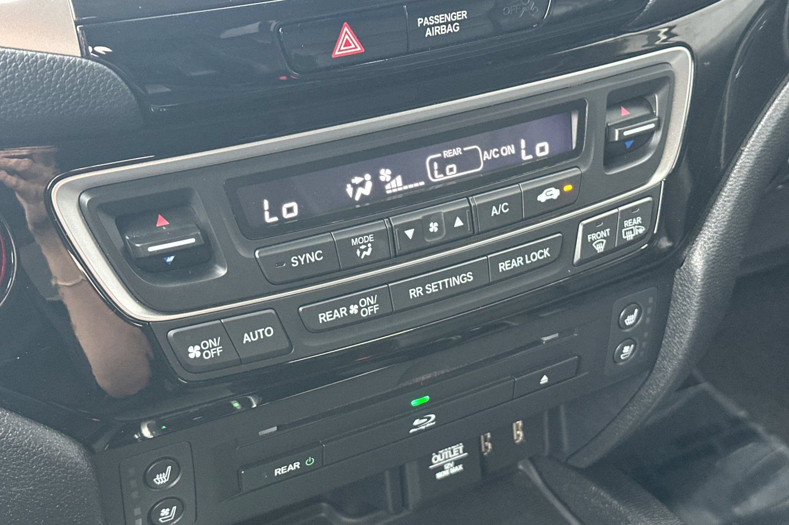 Used 2018 Honda Pilot Elite image 23