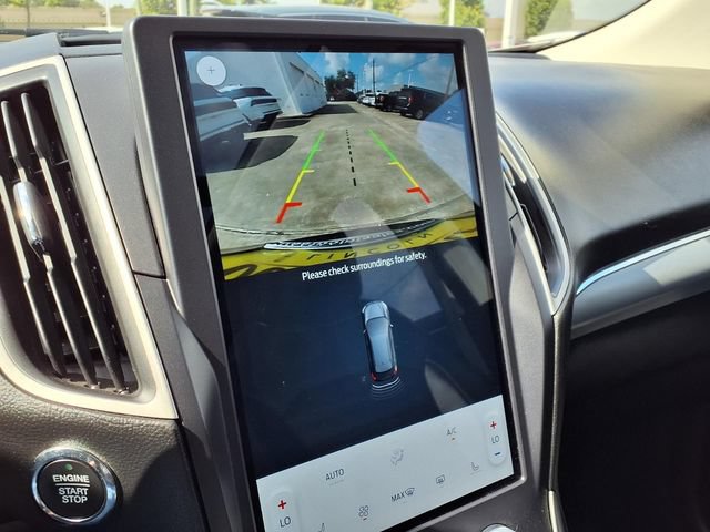Used 2021 Ford Edge SEL w/ Convenience Package AWD/4WD image 10