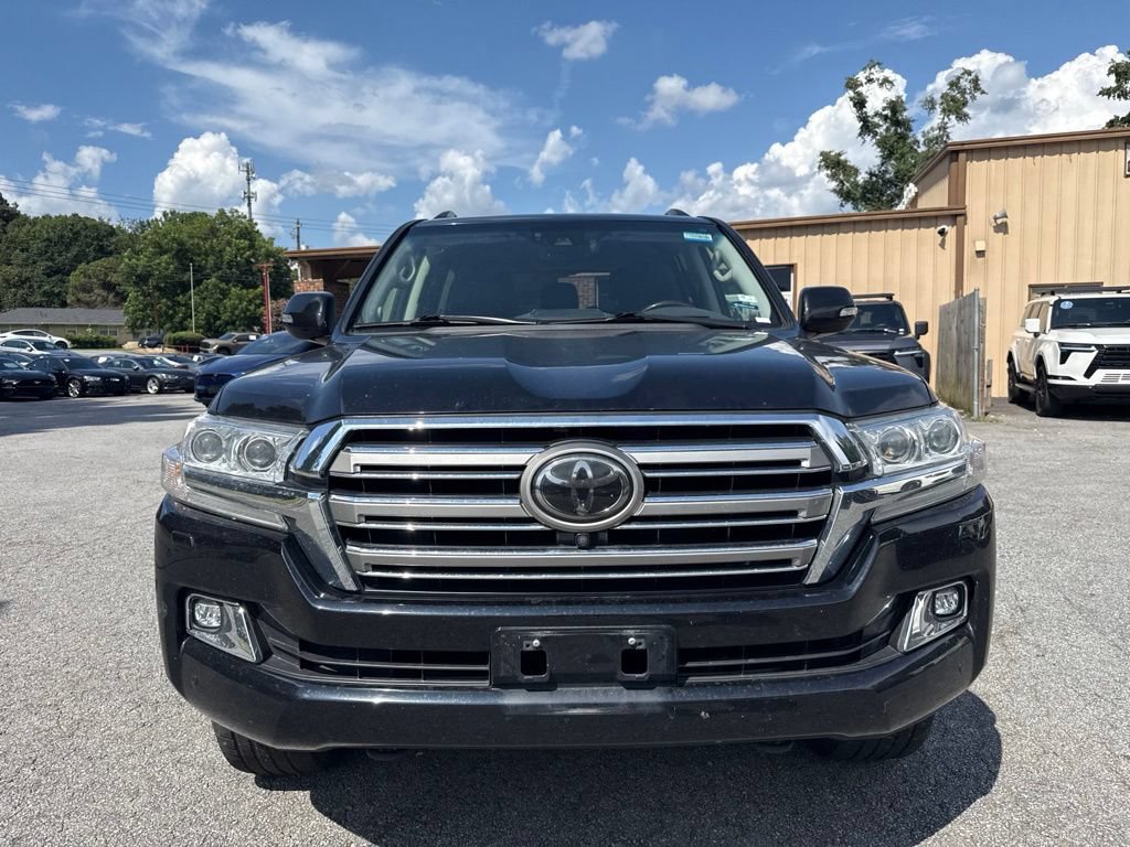 Used 2018 Toyota Land Cruiser w/ Four Season Floor Mat Package AWD/4WD image 3