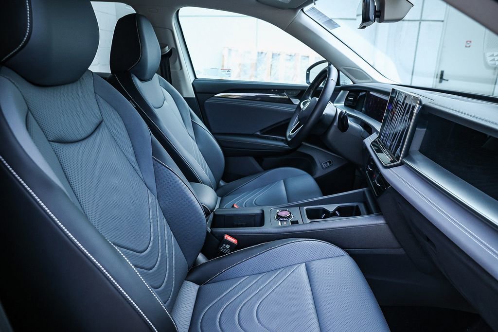 New 2026 Volkswagen Tiguan SE image 27