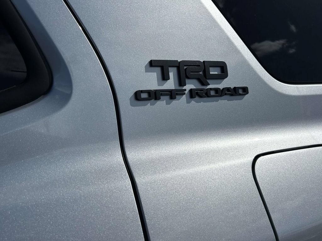 New 2026 Toyota 4Runner TRD Off-Road Premium AWD/4WD image 11