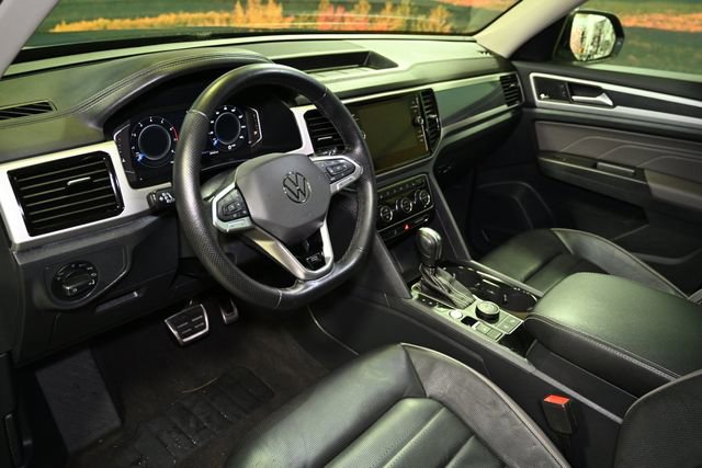 Used 2022 Volkswagen Atlas SEL Premium image 24