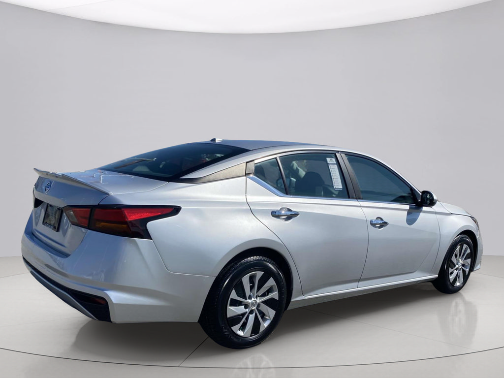 Used 2019 Nissan Altima 2.5 S FWD image 2