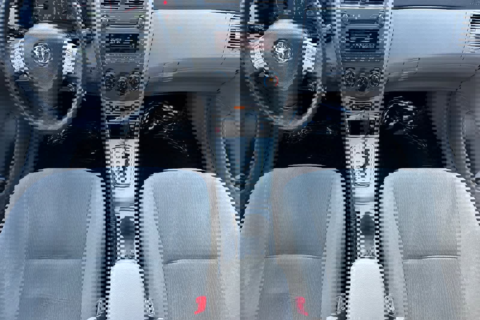 Used 2011 Toyota Corolla LE w/ Premium Pkg image 3