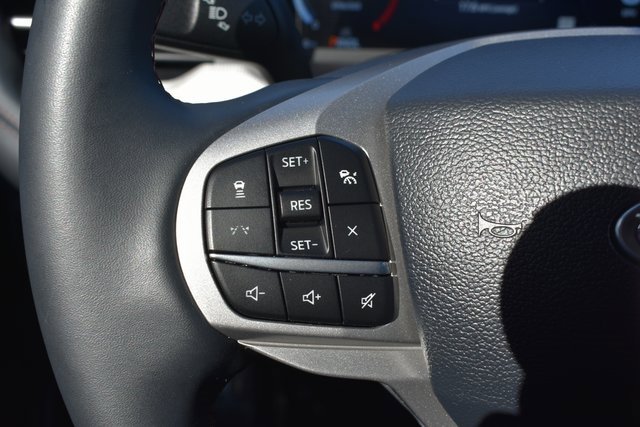 Used 2025 Ford Explorer Active image 19