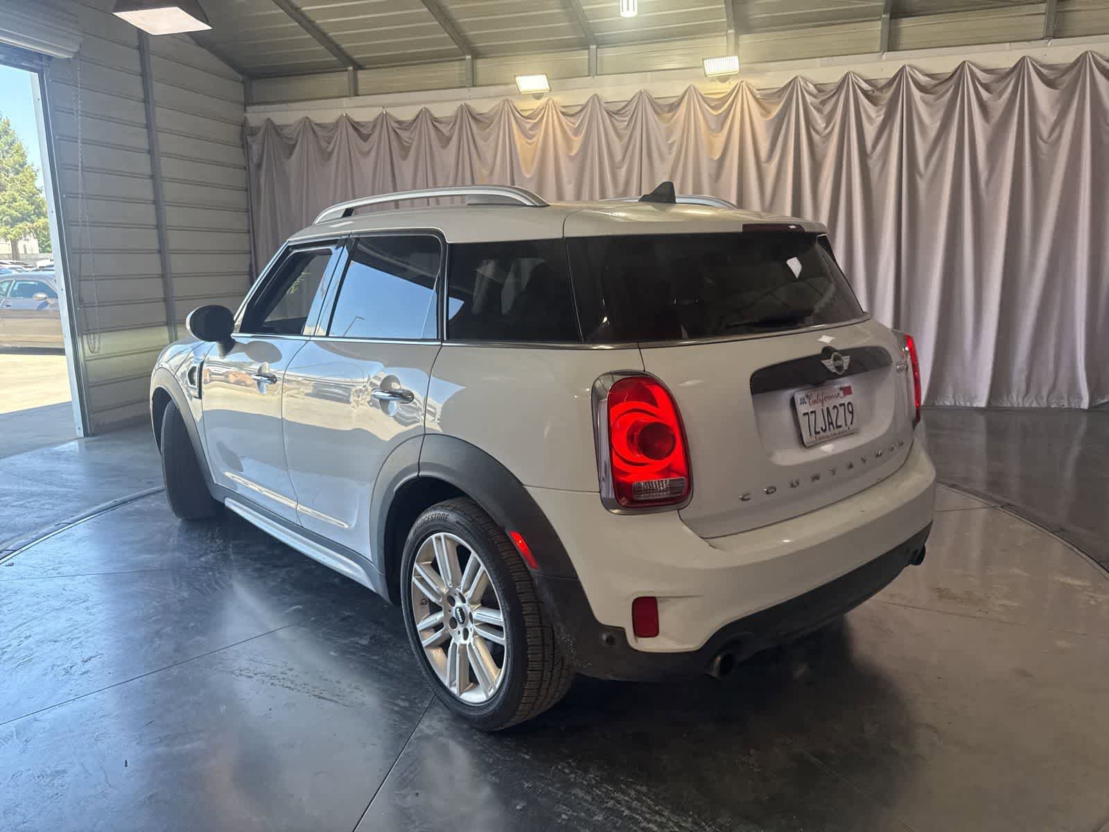 Used 2017 MINI Cooper Countryman S FWD image 7