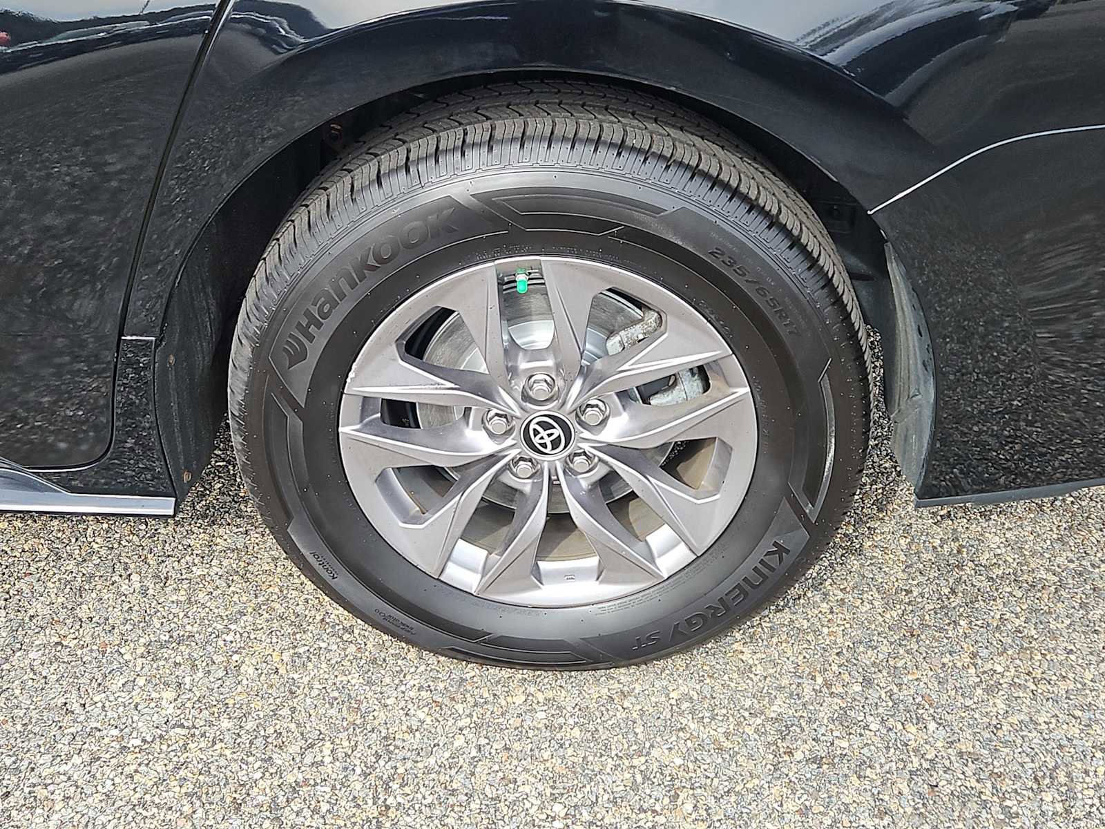 Used 2023 Toyota Sienna XLE w/ XLE Plus Package image 8