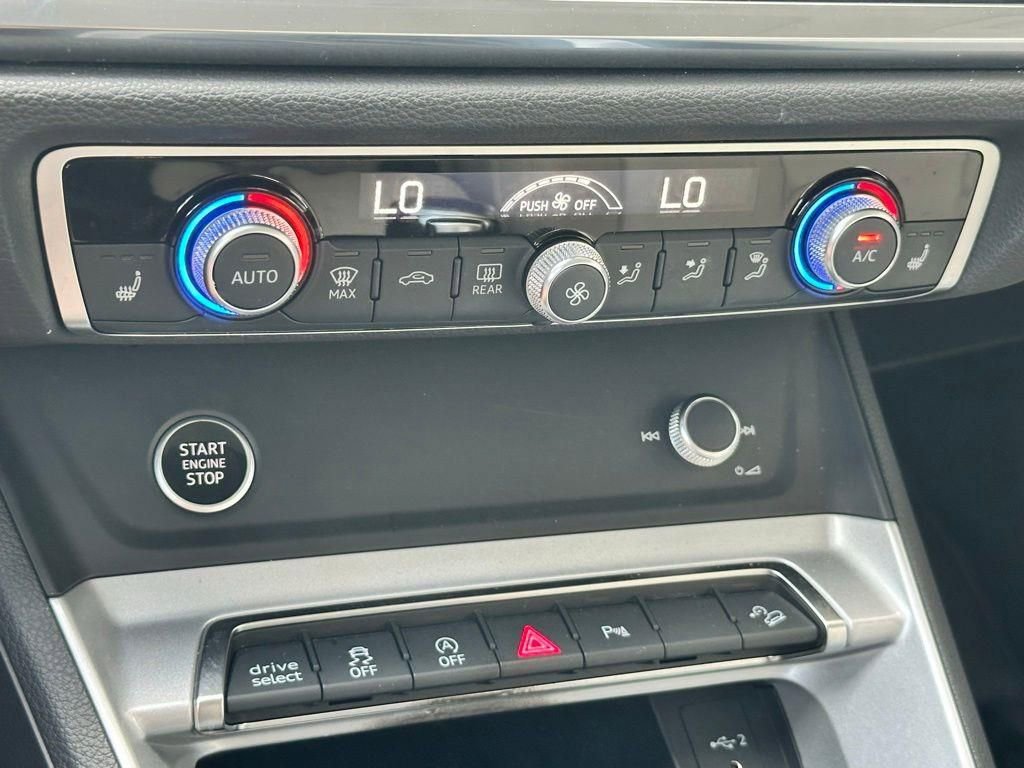 Used 2022 Audi Q3 2.0T Premium w/ Convenience Package image 18