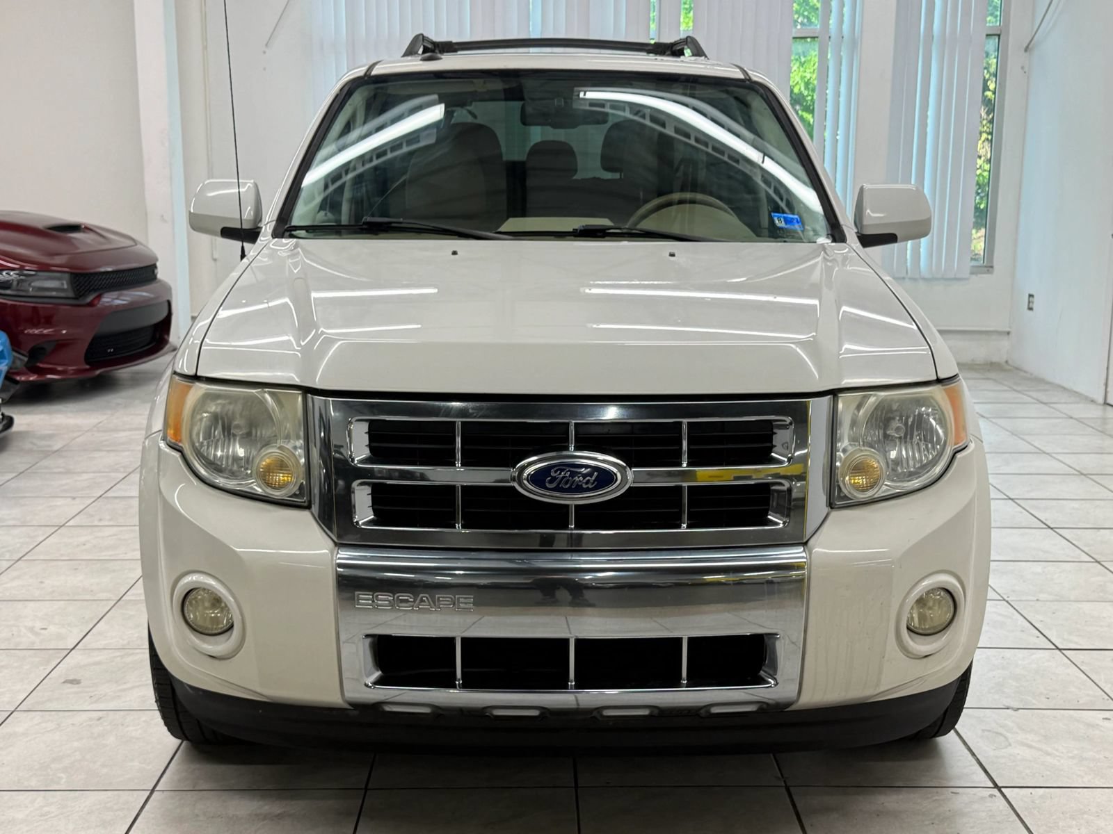 Used 2010 Ford Escape Limited FWD image 2