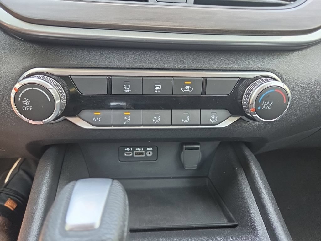 Used 2025 Nissan Altima 2.5 SV FWD image 28