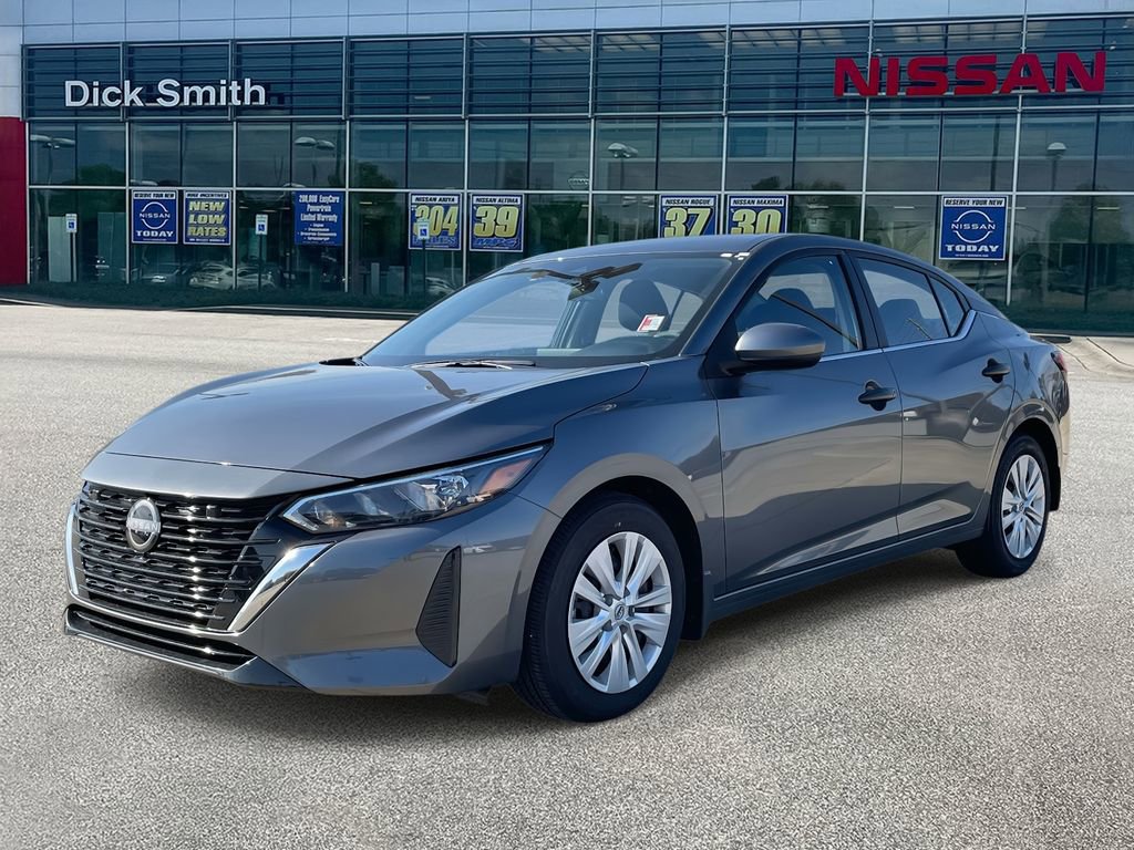 Used 2025 Nissan Sentra S image 3