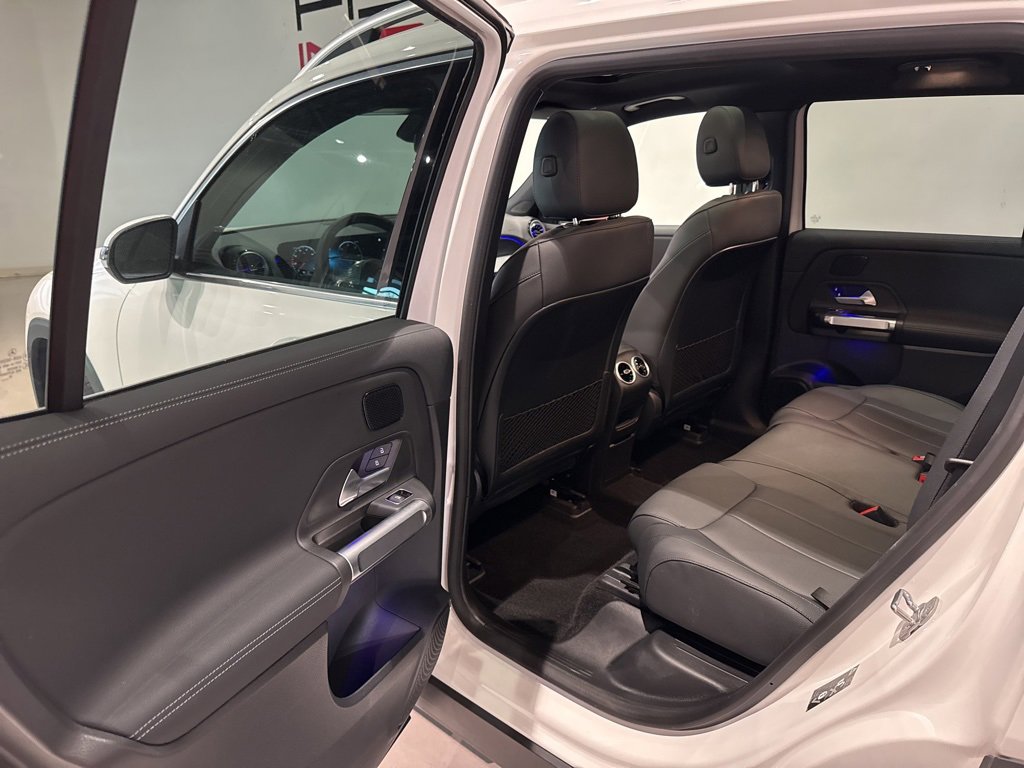 Used 2023 Mercedes-Benz EQB 300 4MATIC w/ Exclusive Package image 31