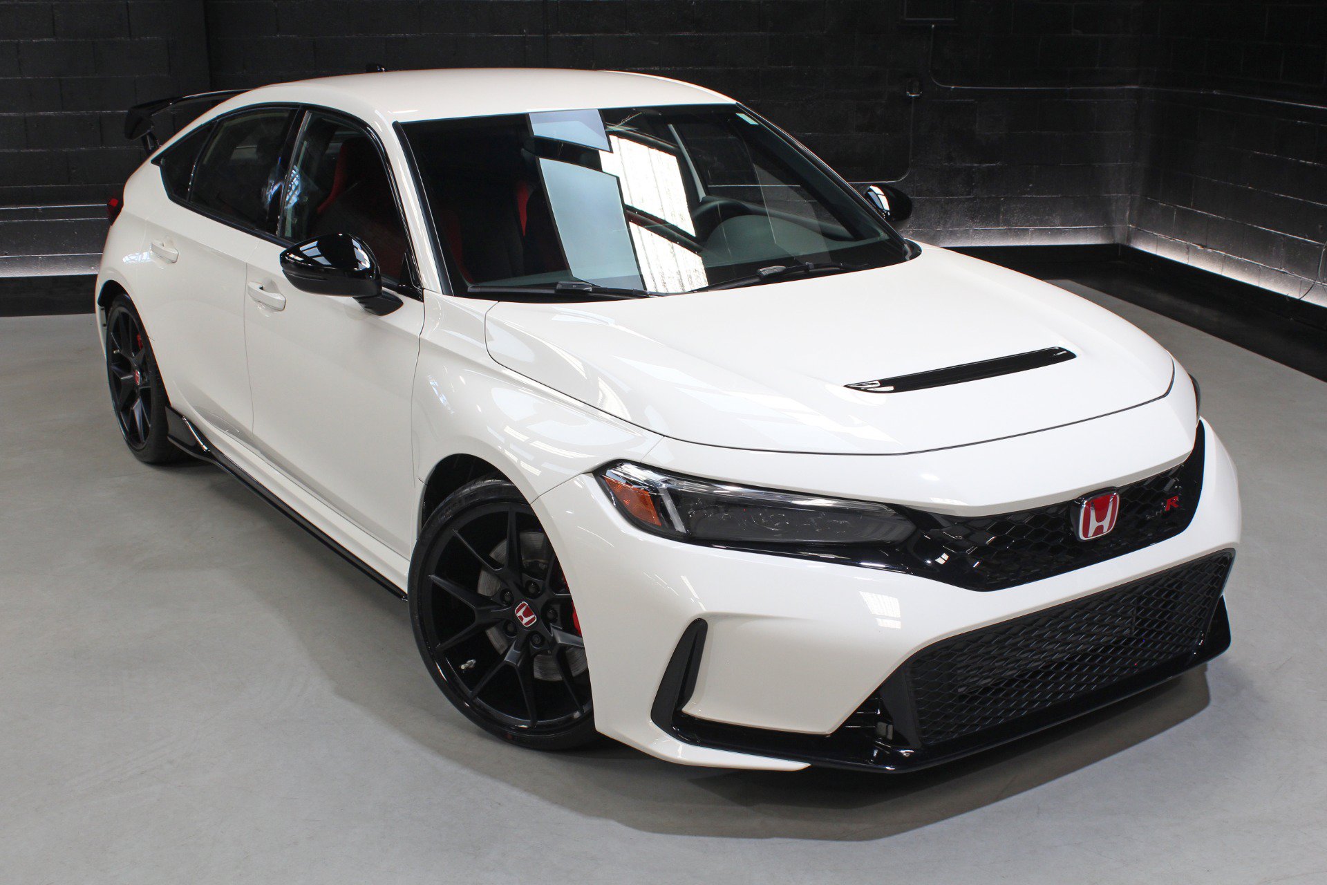 Used 2024 Honda Civic Type R image 6