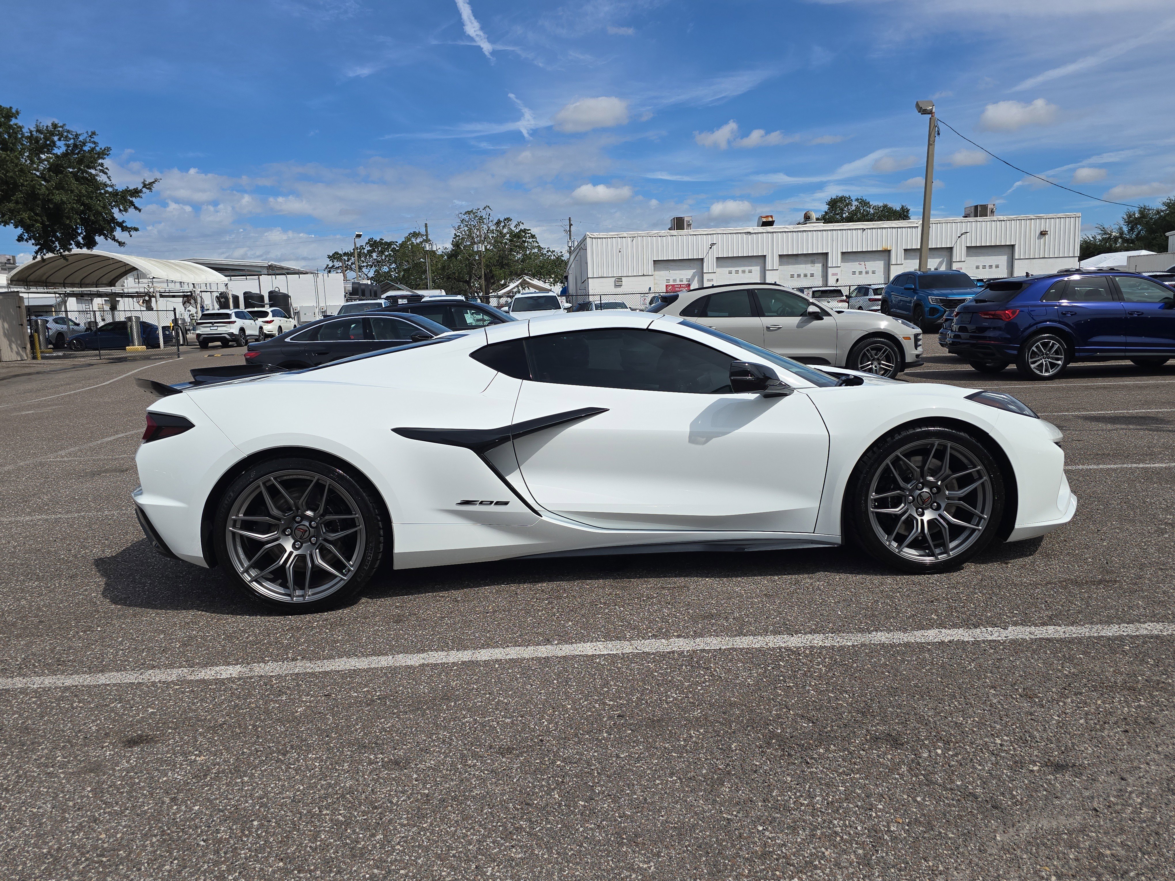 Used 2025 Chevrolet Corvette Z06 image 4
