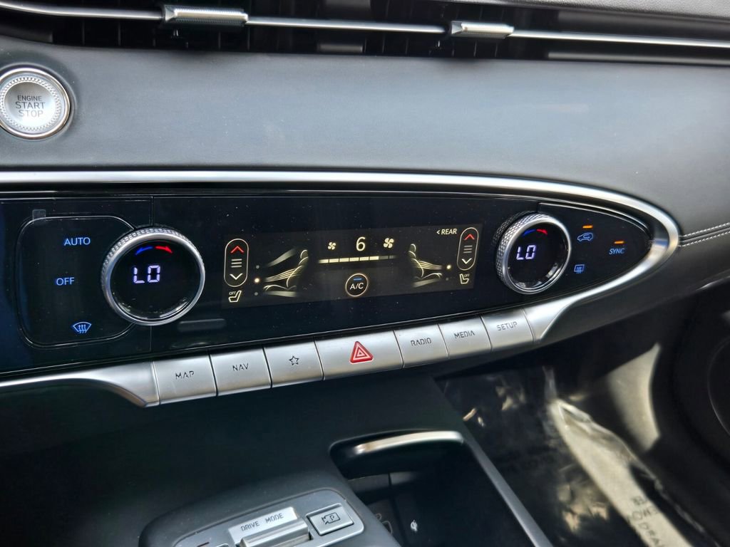 Used 2023 Genesis GV70 2.5T image 19