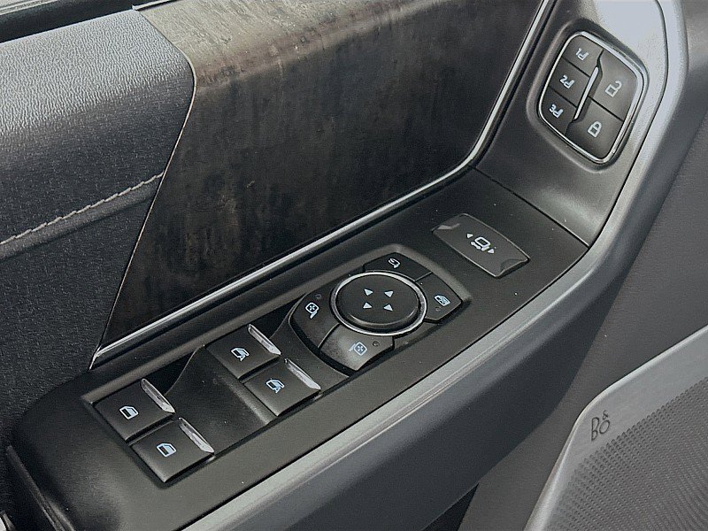 Used 2022 Ford F150 Lariat w/ Equipment Group 502A High AWD/4WD image 19