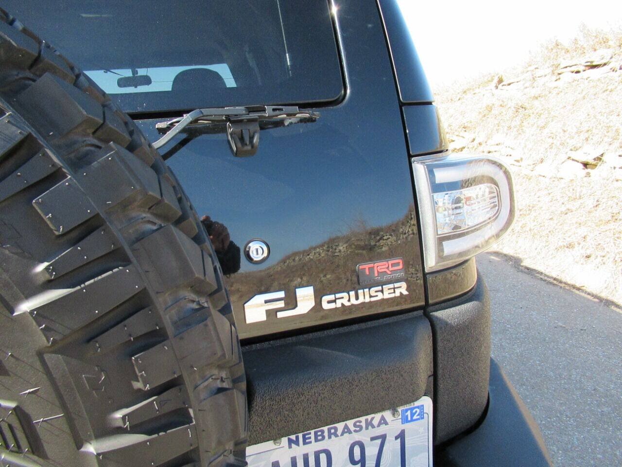 Used 2007 Toyota FJ Cruiser 4WD image 12