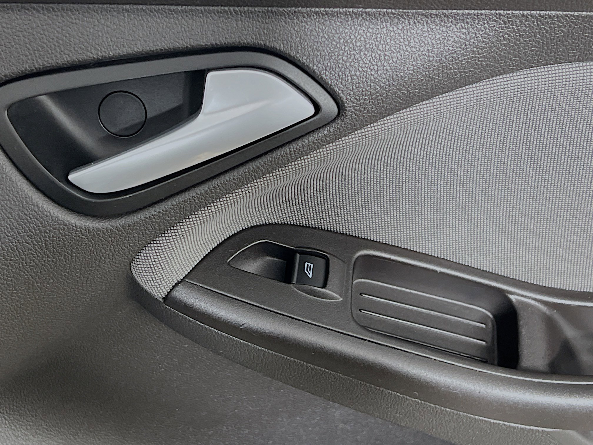 Used 2013 Ford Focus SE w/ SE Winter Pkg image 29