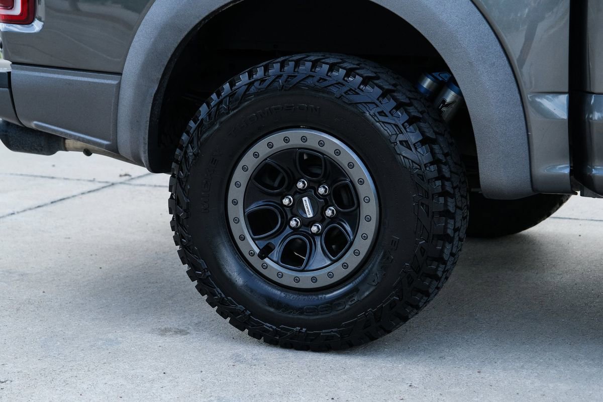 Used 2017 Ford F150 Raptor w/ Equipment Group 802A Luxury AWD/4WD image 16