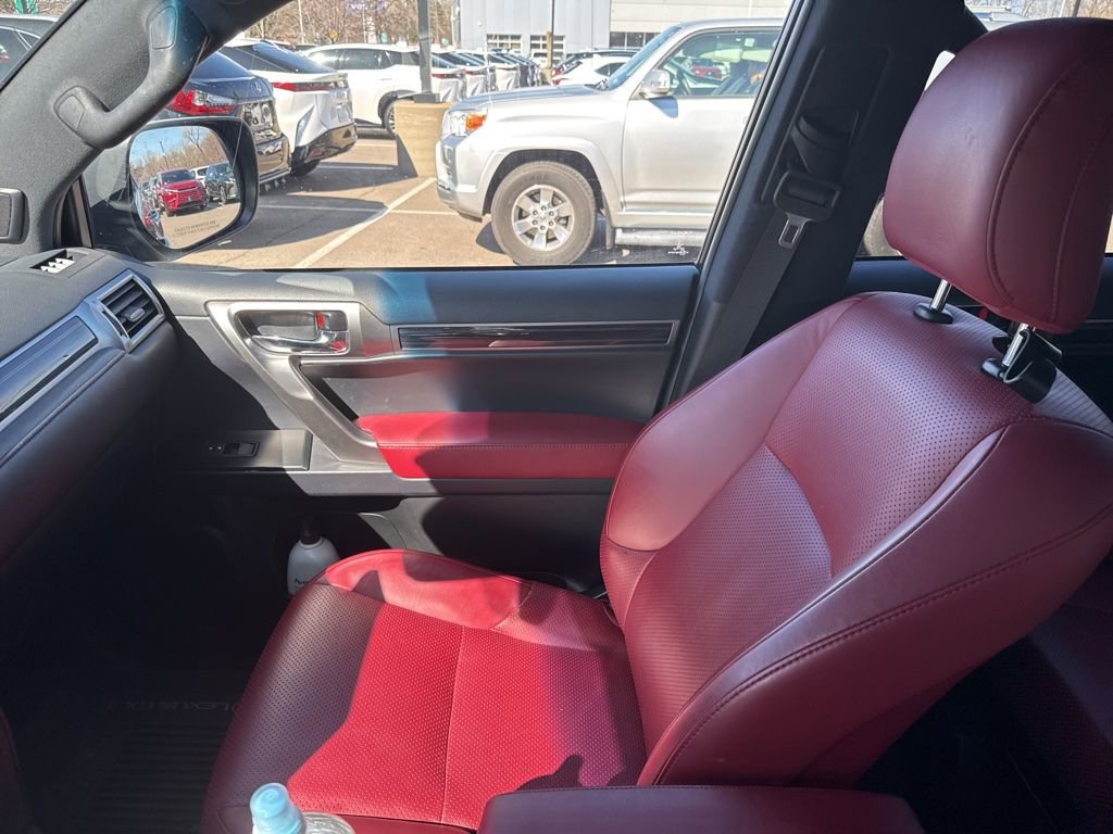 Certified 2023 Lexus GX 460 Luxury w/ Sport Design Package image 23