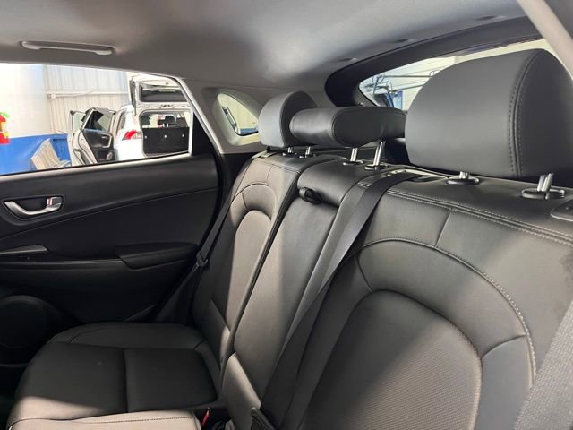 Used 2022 Hyundai Kona Limited image 18
