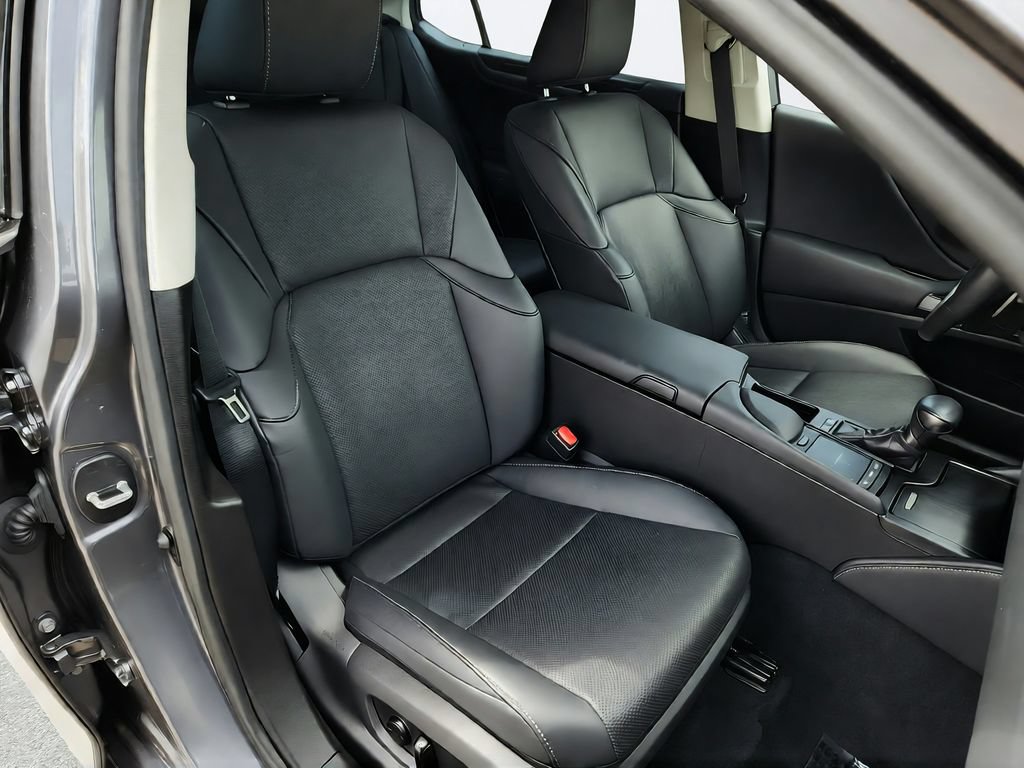 Used 2021 Lexus ES 300h w/ Accessory Package 2 FWD image 32