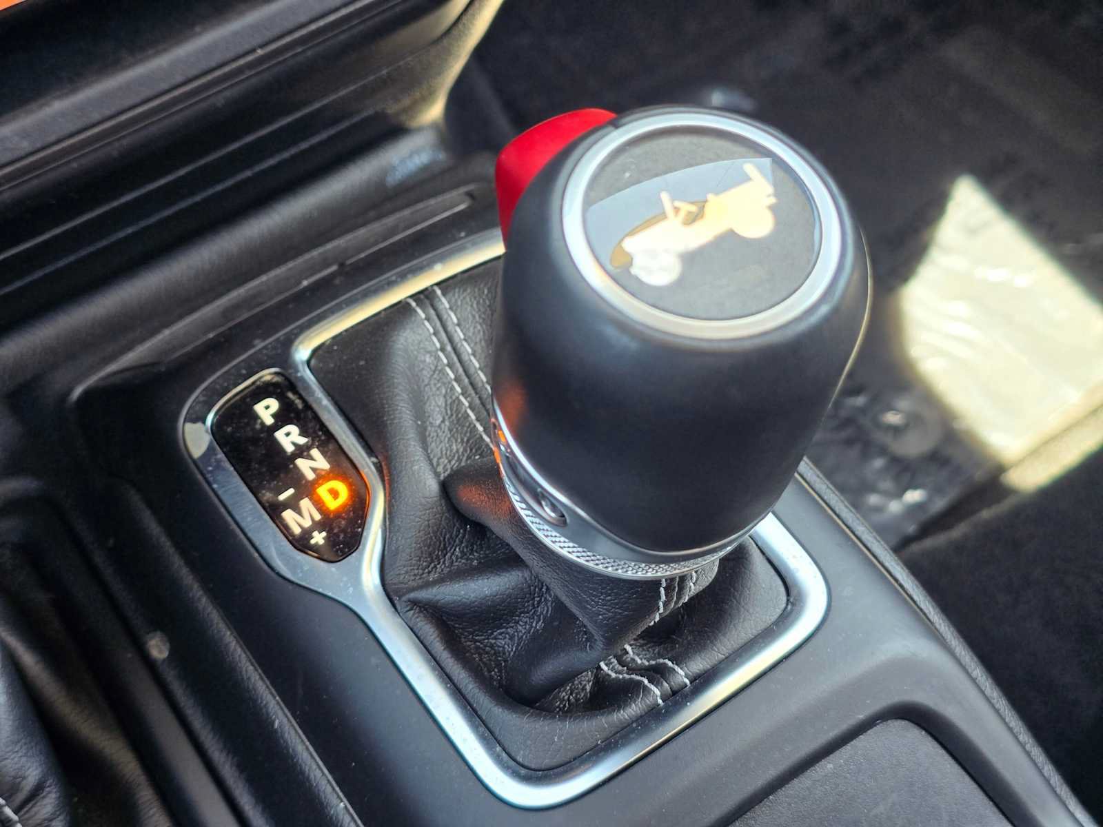 Used 2022 Jeep Wrangler Unlimited Sahara AWD/4WD image 37