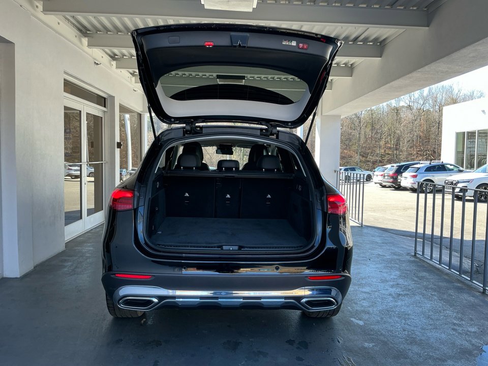 Used 2024 Mercedes-Benz GLC 300 image 19