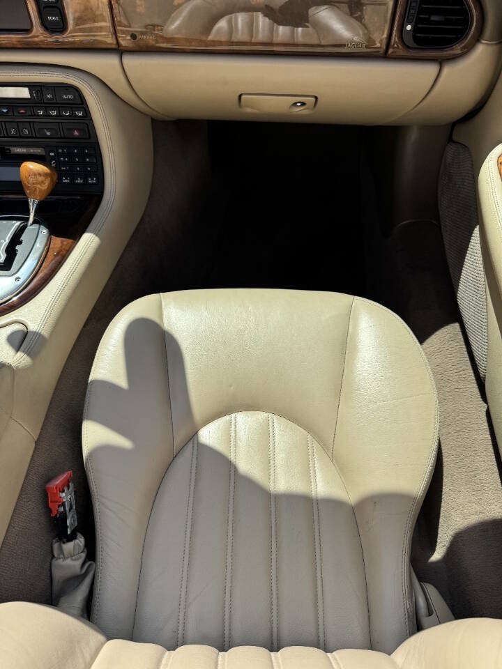 Used 2006 Jaguar XK8 Convertible RWD image 15
