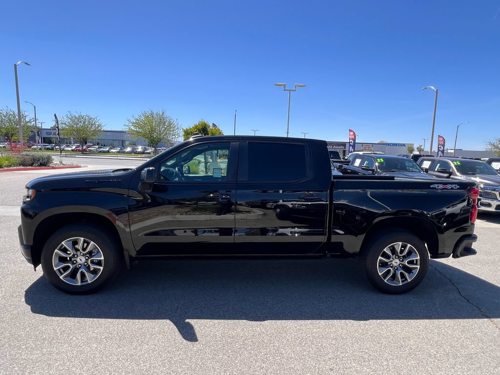 Used 2022 Chevrolet Silverado 1500 RST w/ LPO, Blackout Package AWD/4WD image 3