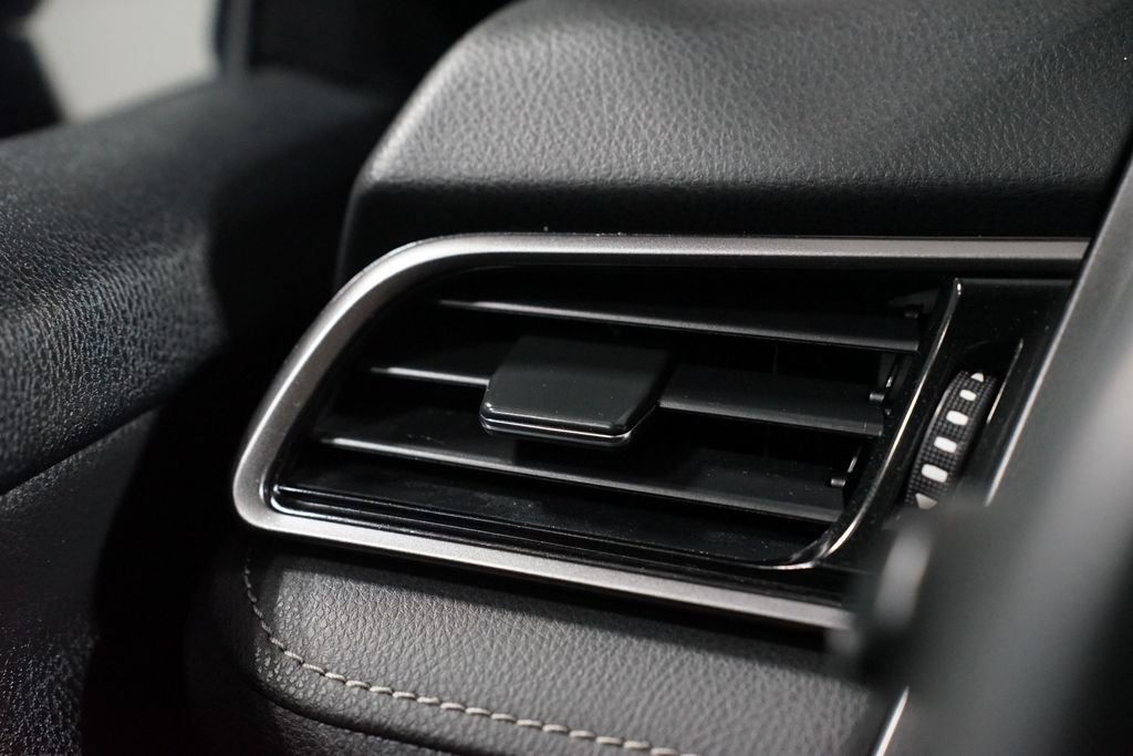 Used 2022 Toyota Camry XSE image 26