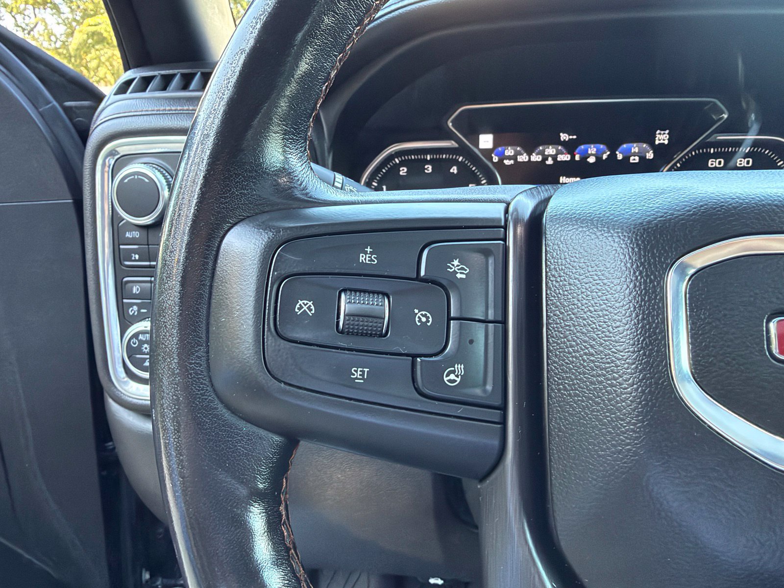 Used 2019 GMC Sierra 1500 AT4 w/ AT4 Premium Package AWD/4WD image 14