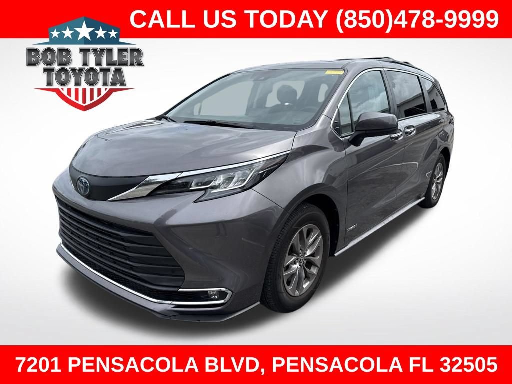 Used 2021 Toyota Sienna XLE w/ XLE Plus Package AWD/4WD image 1