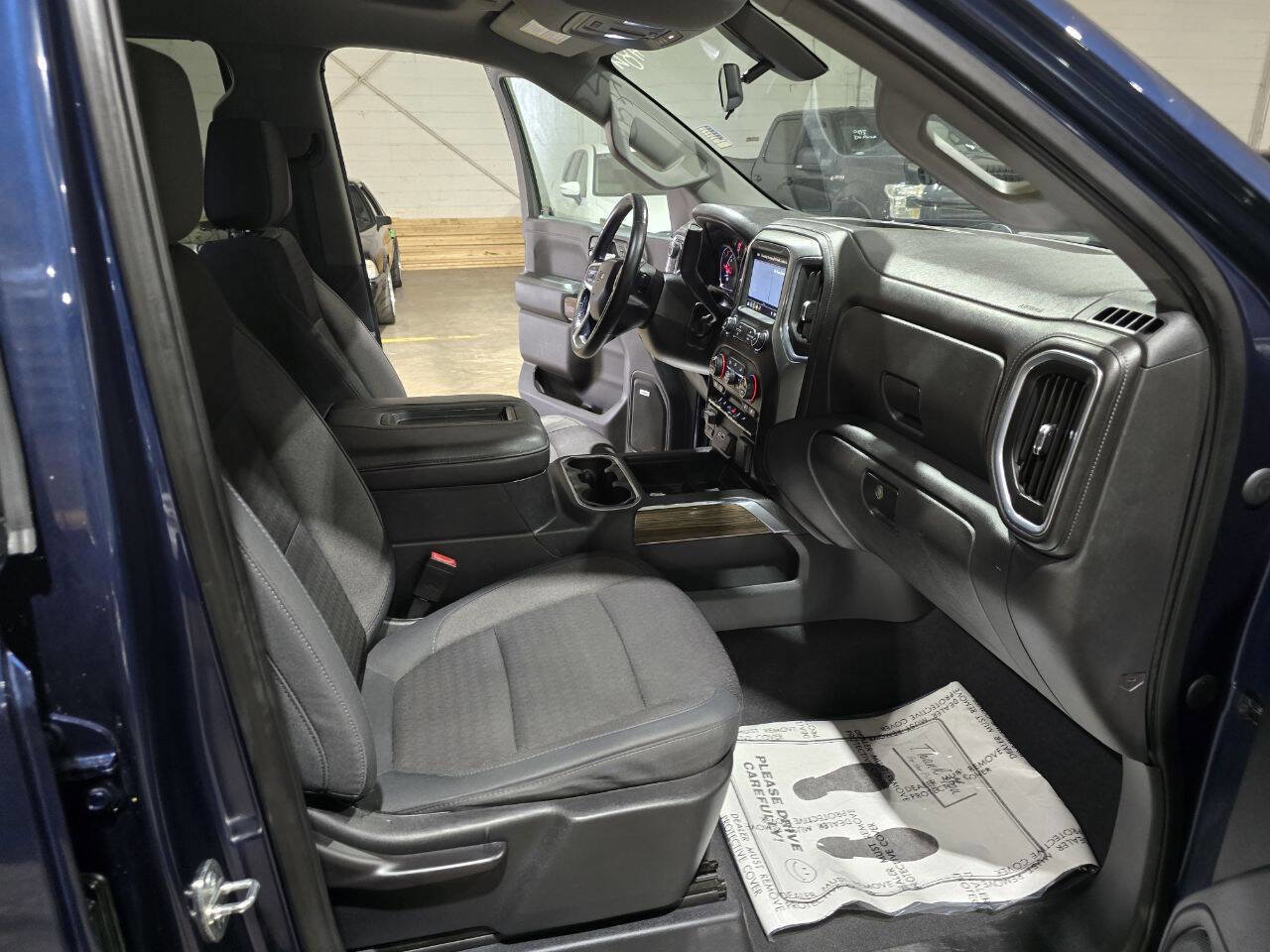 Used 2019 Chevrolet Silverado 1500 RST w/ All-Star Edition image 37