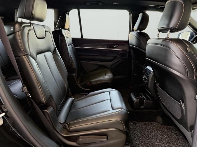 New 2026 Jeep Grand Cherokee L Limited AWD/4WD image 46