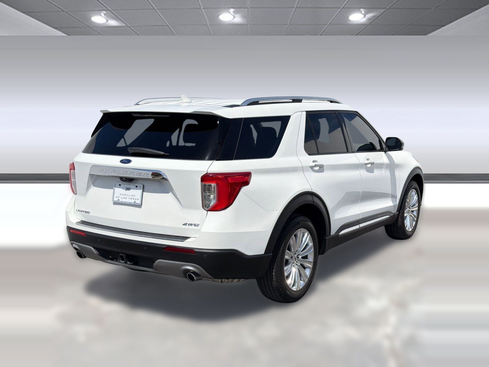 Used 2023 Ford Explorer Limited w/ Equipment Group 301A AWD/4WD image 8