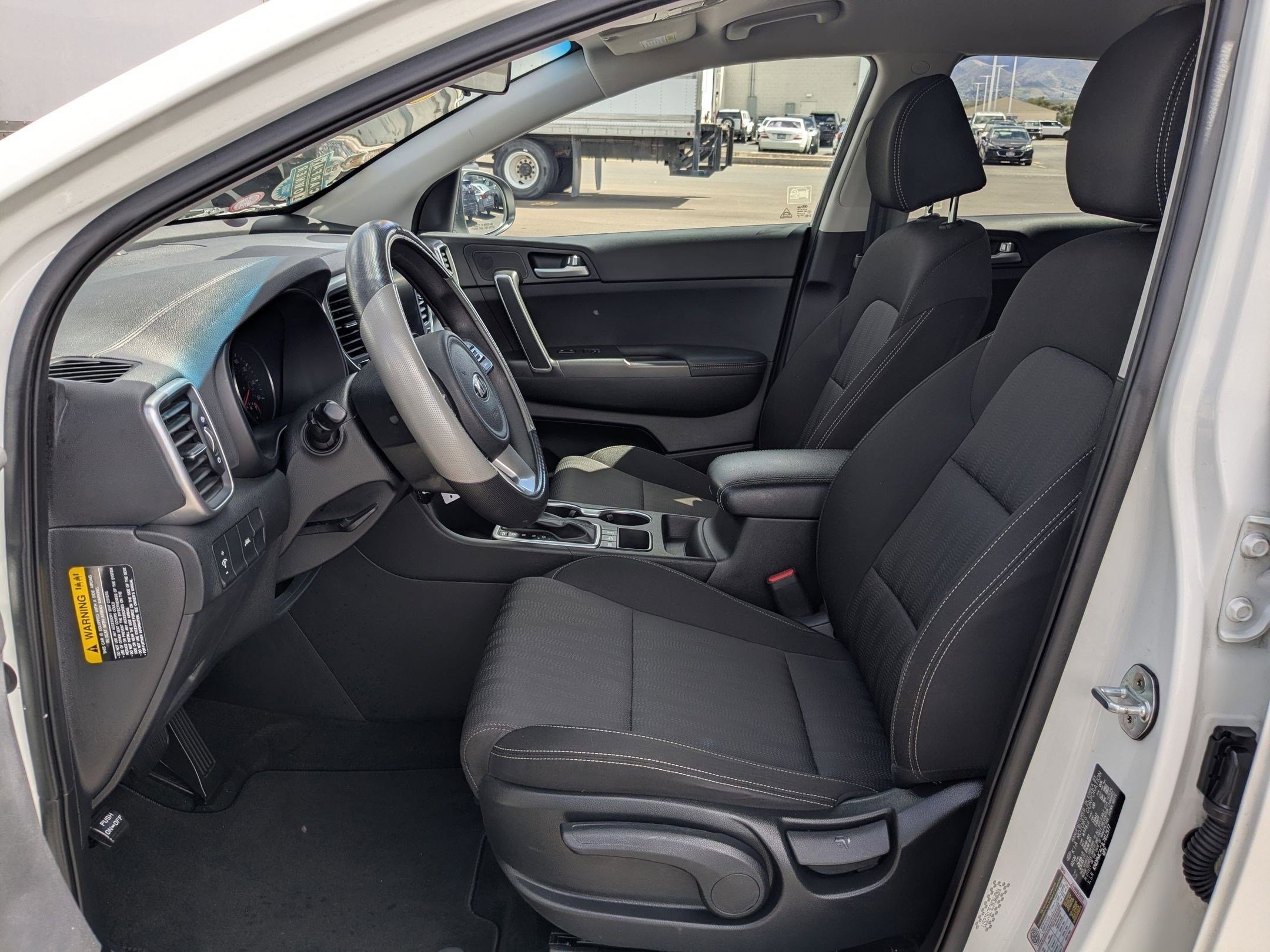 Used 2020 Kia Sportage LX image 22