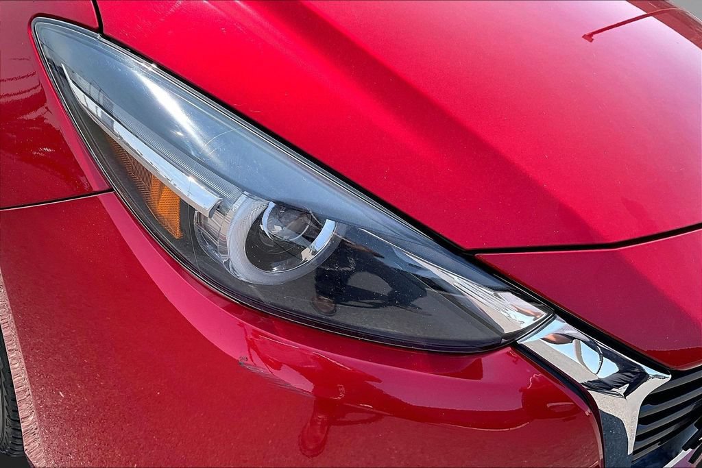 Used 2017 MAZDA MAZDA3 Grand Touring w/ Premium Equipment Package FWD image 29