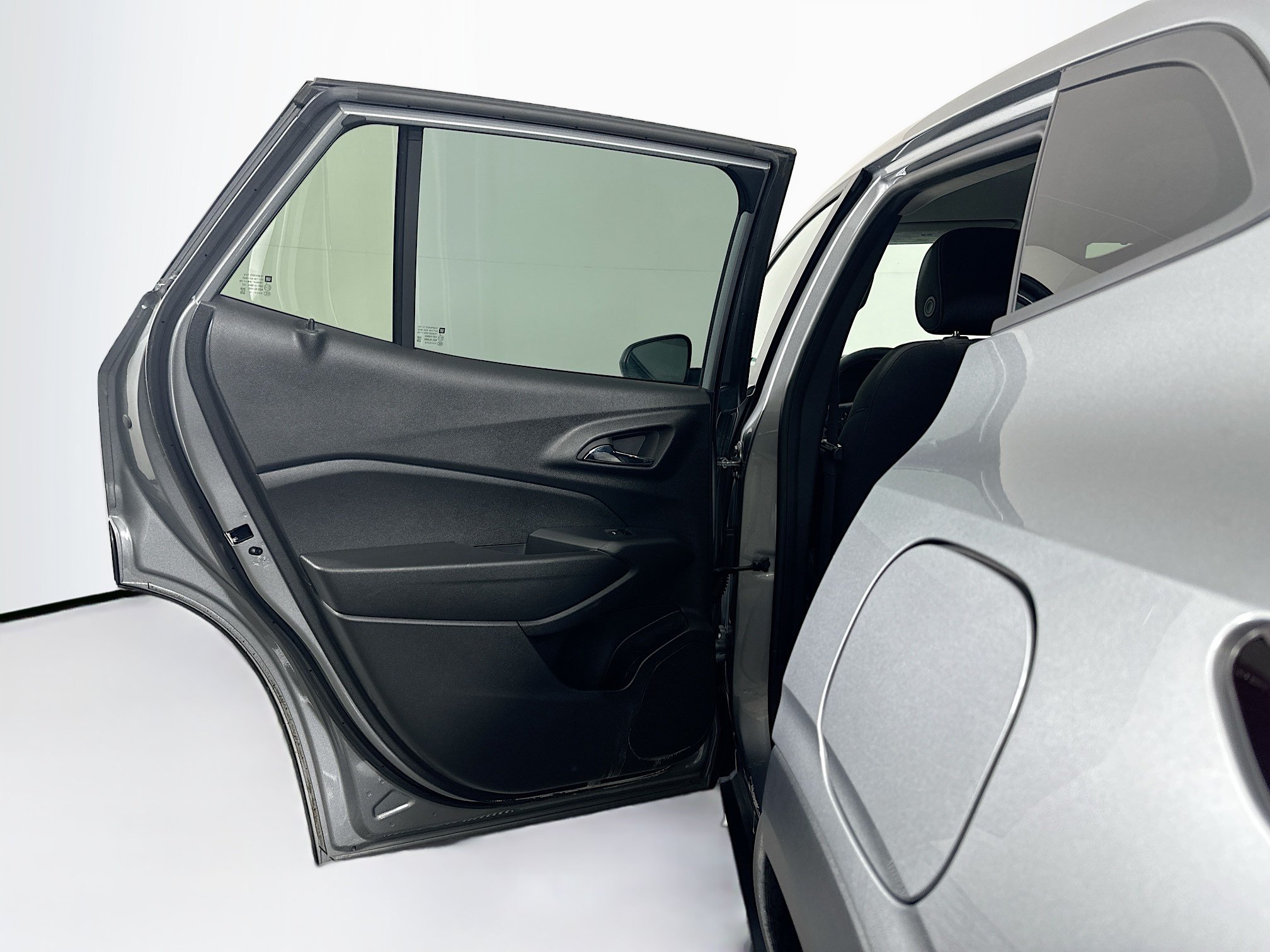 Used 2024 Chevrolet Trax LS FWD image 25