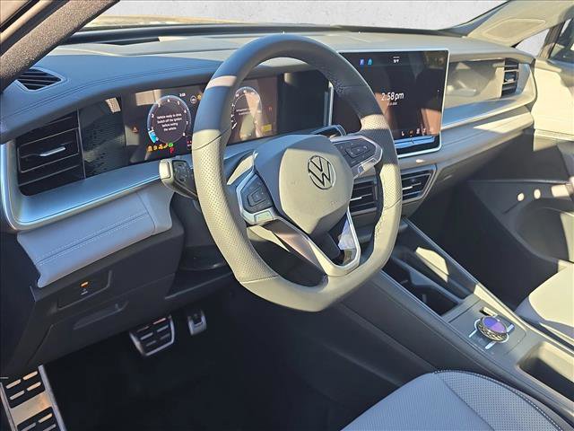 New 2026 Volkswagen Tiguan SE R-Line image 5