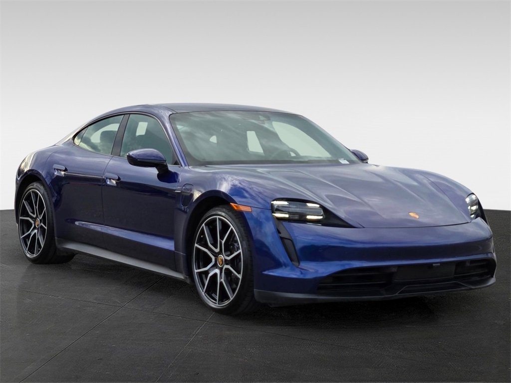 Used 2023 Porsche Taycan w/ Premium Package image 8